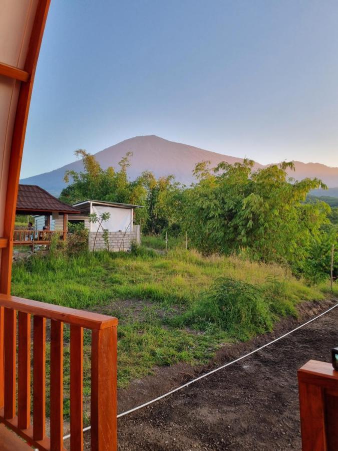 Family Rinjani Bungalow Sajang Buitenkant foto