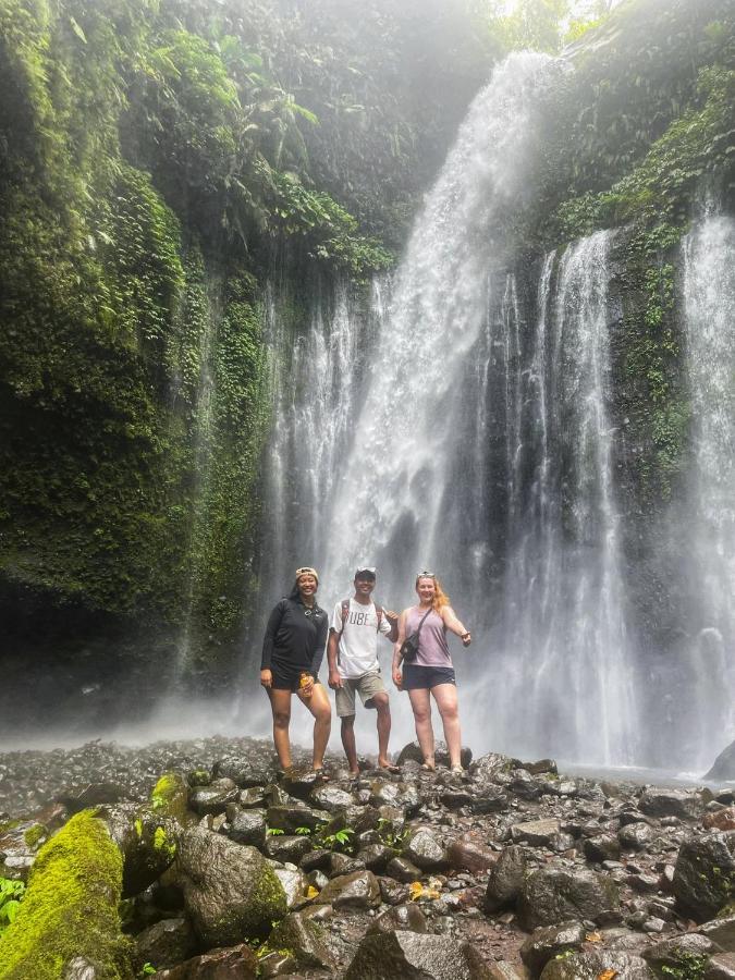 Family Rinjani Bungalow Sajang Buitenkant foto