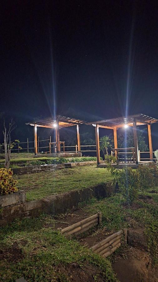 Family Rinjani Bungalow Sajang Buitenkant foto