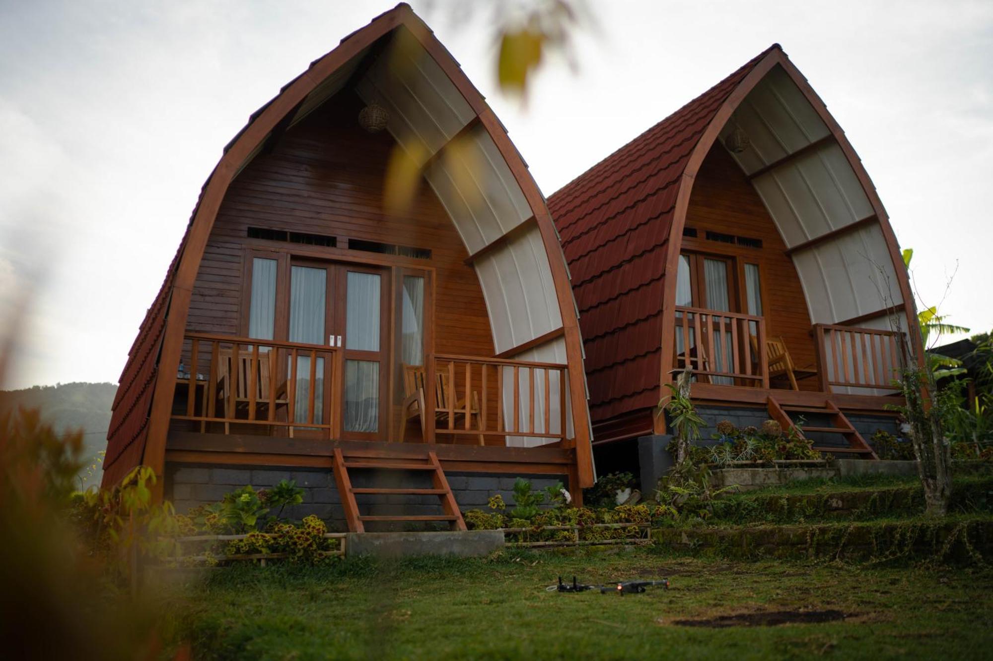 Family Rinjani Bungalow Sajang Buitenkant foto