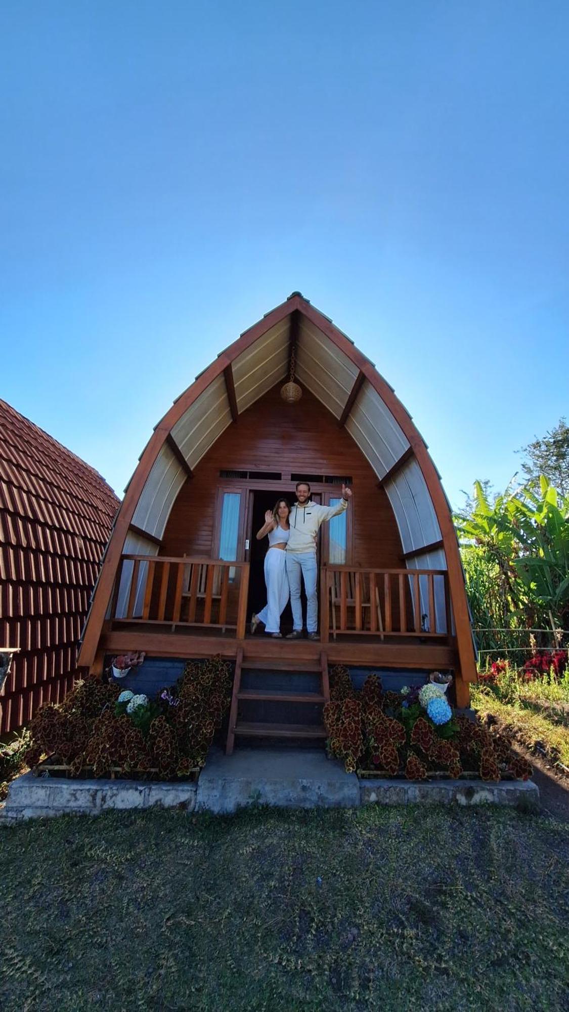 Family Rinjani Bungalow Sajang Buitenkant foto