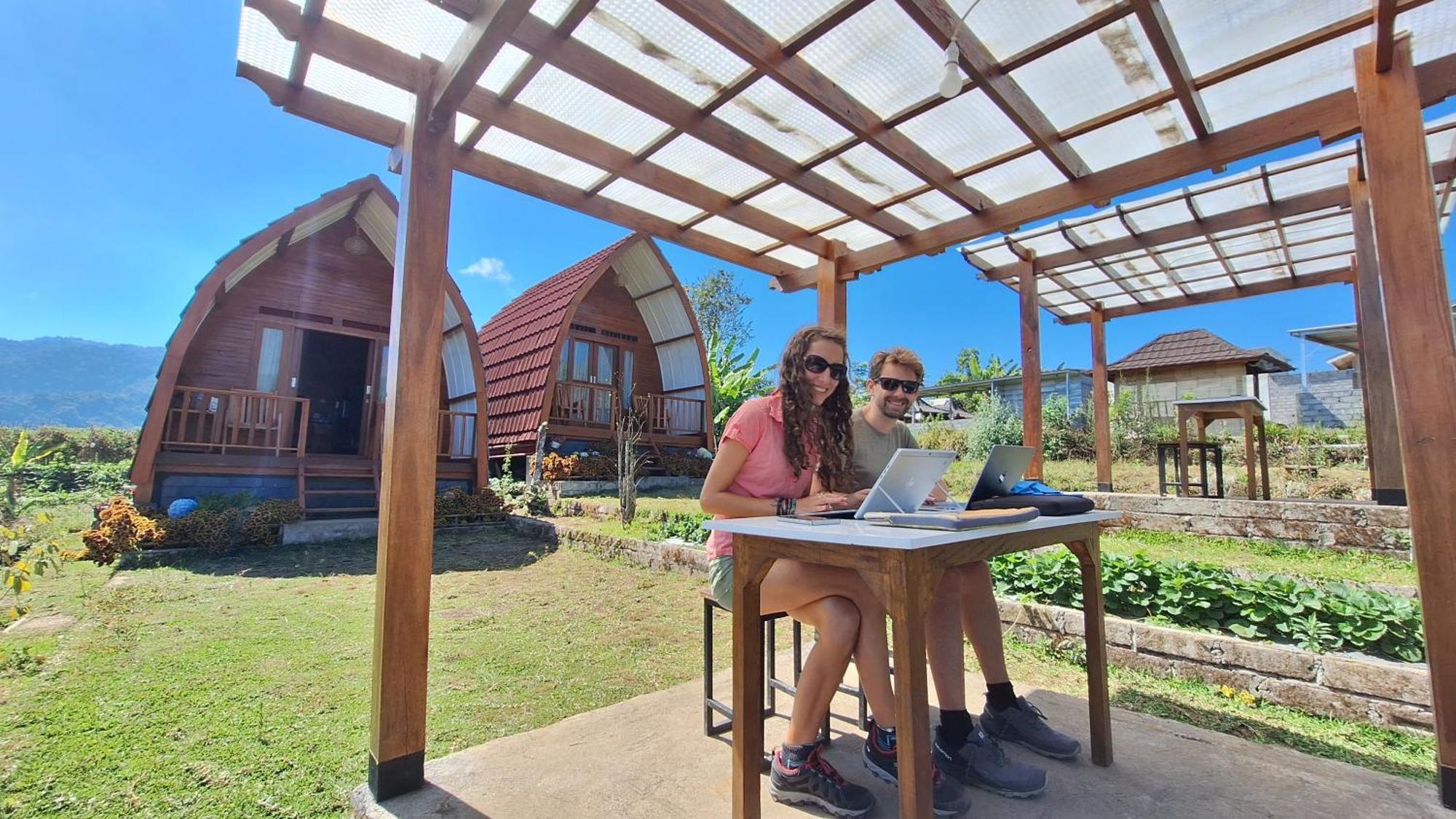 Family Rinjani Bungalow Sajang Buitenkant foto